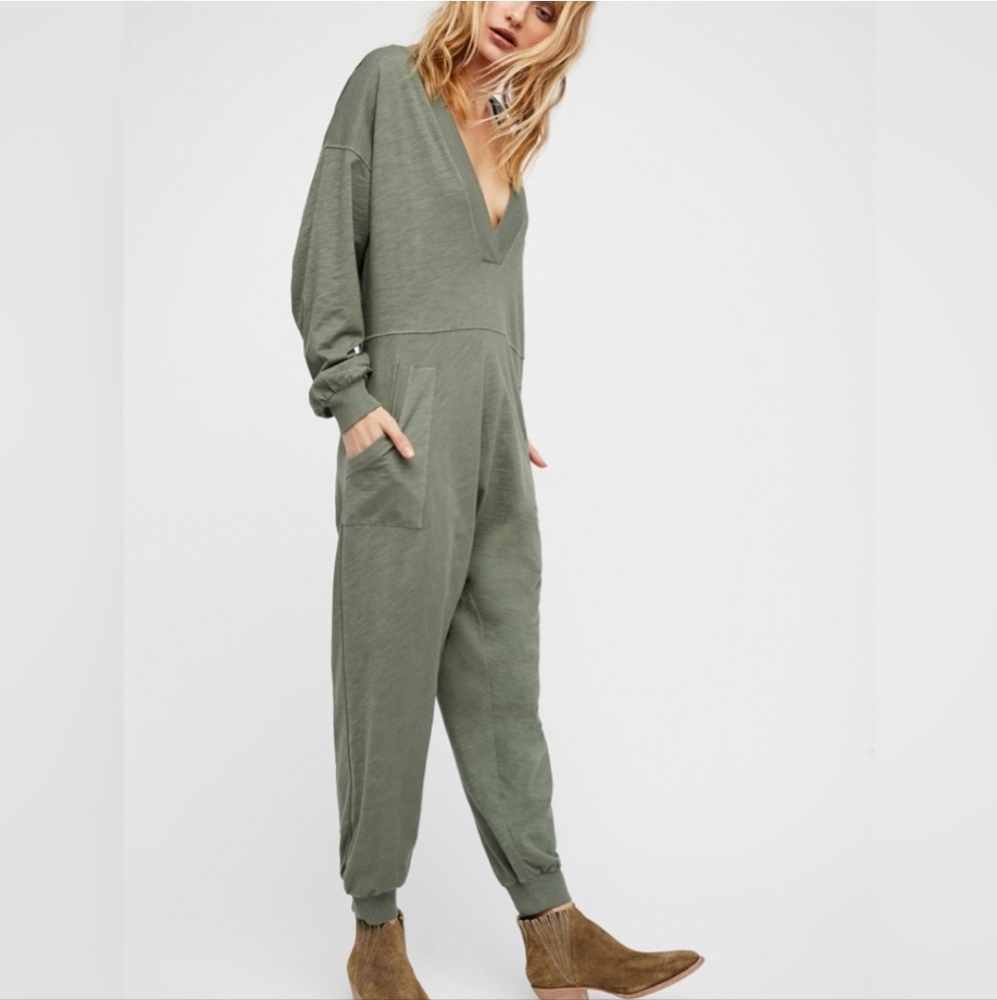 Free People Intimately Just Because Jumpsuit, Olive Green, Oversized Size Xs - Picture 3 of 6
